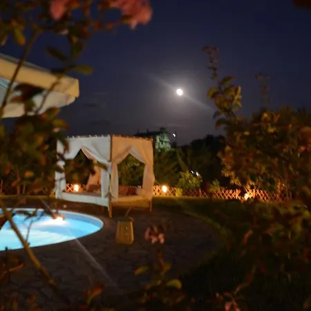 Private Pool Garden Bbq 5' Sea *