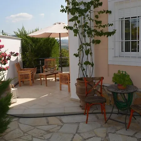 Private Pool Garden Bbq 5' Sea *