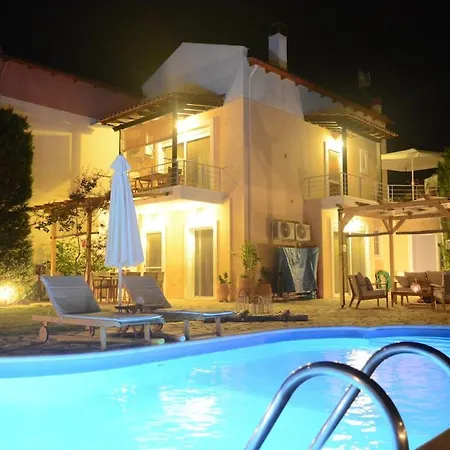 Private Pool Garden Bbq 5' Sea *