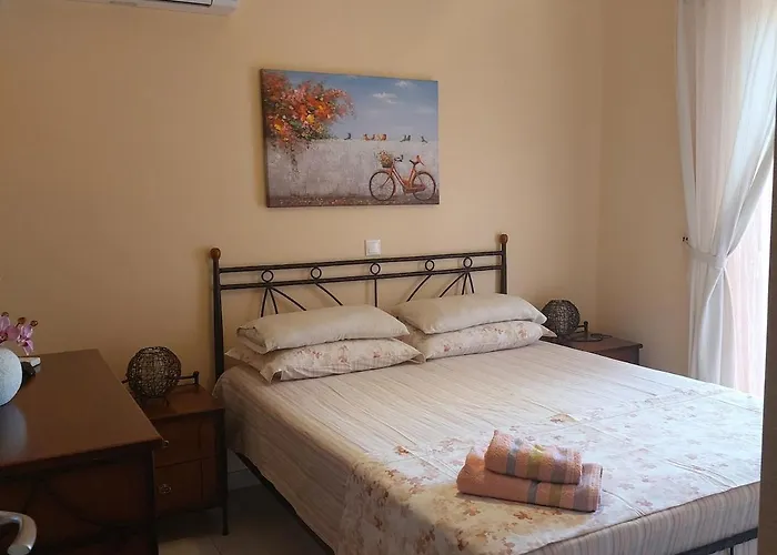 Private Pool Garden Bbq 5' Sea *