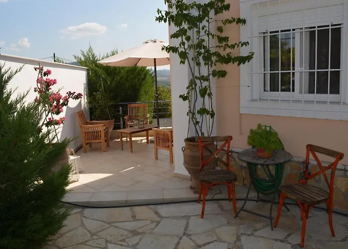 Private Pool Garden Bbq 5' Sea *