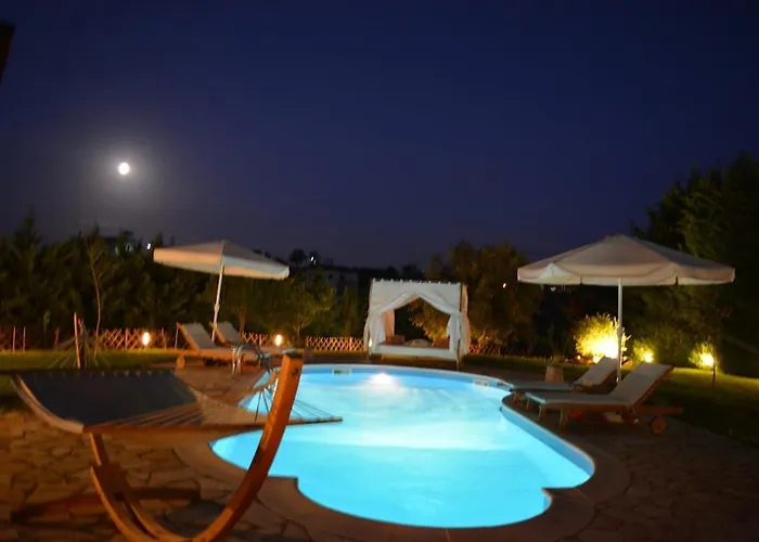 Private Pool Garden Bbq 5' Sea *